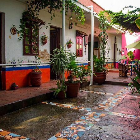 Отель La Hacienda Тлакепаке Экстерьер фото